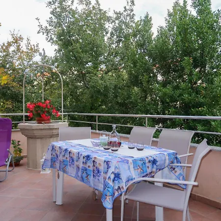 Vera-1 By Interhome * Малинска