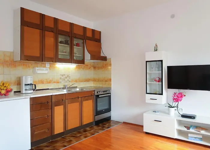 Vera-1 By Interhome Appartement Malinska